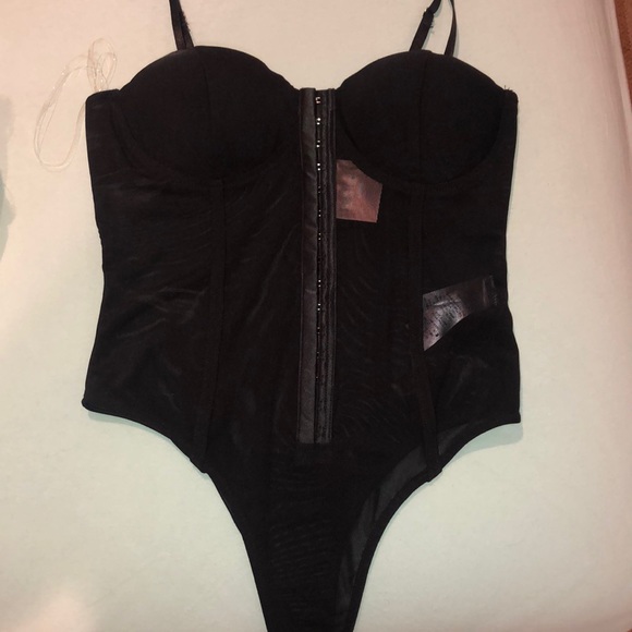 Bodysuits - Picture 3 of 4